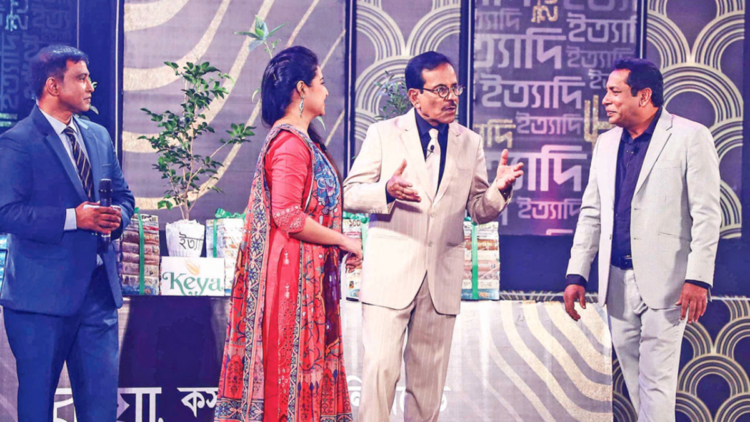 দর্শক থেকে অভিনেতা: মোশাররফ করিমের সঙ্গে মঞ্চ কাঁপালেন ৪ জন