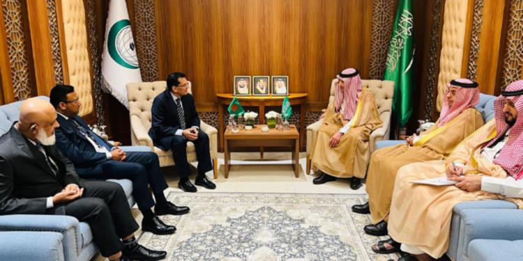 জেদ্দায় সৌদি, তুরস্ক ও গাম্বিয়ার মন্ত্রীদের সঙ্গে পররাষ্ট্রমন্ত্রীর গুরুত্বপূর্ণ বৈঠক