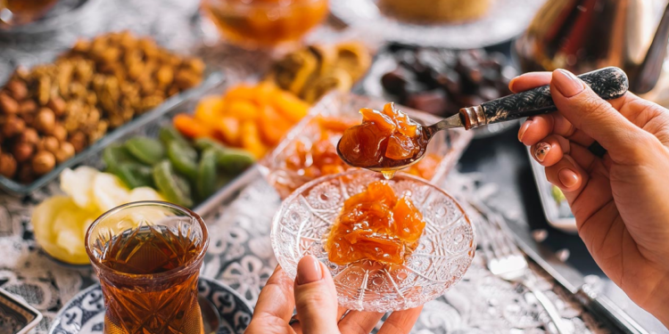 রোজায় সুস্থ ও সতেজ থাকতে সেহরি-ইফতারে কী খাবেন?