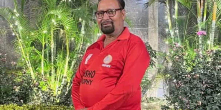 মৌমাছির কামড়ে আম্পায়ারের মৃত্যু