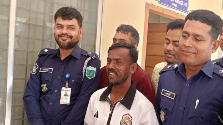 যে কারণে গ্রেফতার হিরো আলম