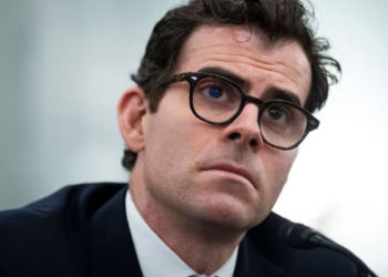 সামাজিক যোগাযোগমাধ্যমে ‘ক্লিনিক্যালি আসক্ত’ হওয়া সম্ভব নয়: ইনস্টাগ্রাম প্রধান