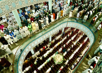 রমজানের প্রথম জুমায় বায়তুল মোকাররমে মুসল্লিদের ঢল