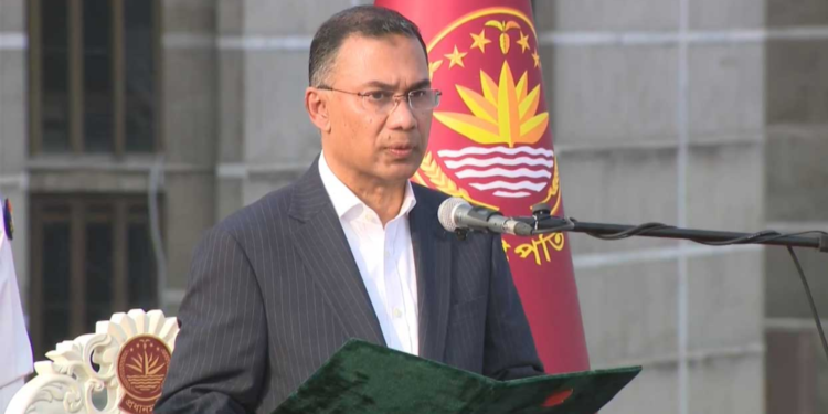 সচিবালয়ে প্রধানমন্ত্রী তারেক রহমান