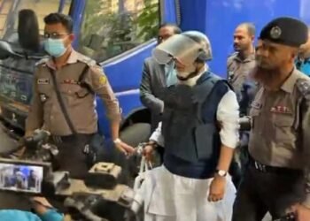 রিমান্ডে দুদক কার্যালয়ে সালমান এফ রহমান