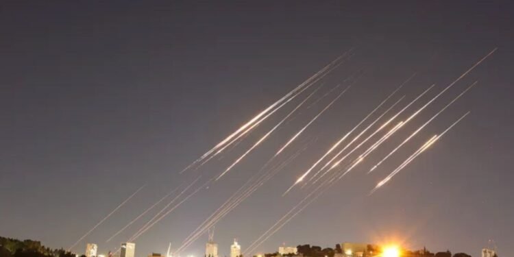 'ডিমোনা'কে লক্ষ্যবস্তু করার কড়া বার্তা তেহরানের