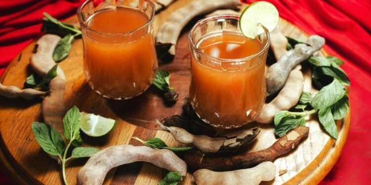 ইফতারে প্রশান্তি পেতে তৈরি করুন টক-ঝাল-মিষ্টি তেঁতুলের শরবত