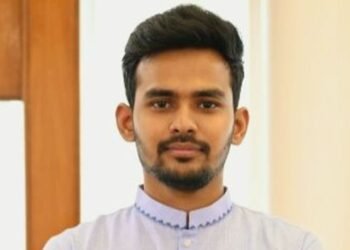 নিজের ও পরিবারের ব্যাংক হিসাব জনসমক্ষে প্রকাশ করলেন আসিফ মাহমুদ