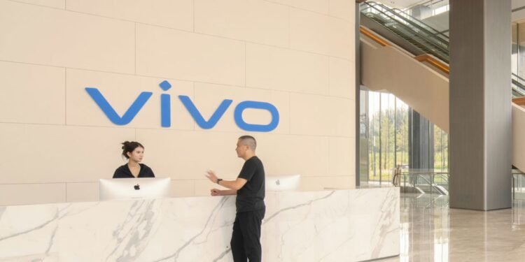 ভিভো বাংলাদেশে 'আইটি অ্যান্ড অ্যাডমিনিস্ট্রেশন এক্সিকিউটিভ' পদে চাকরি