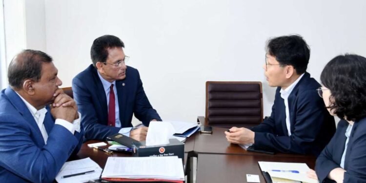 মন্ত্রণালয়ে এডিবি কান্ট্রি ডিরেক্টরের সঙ্গে শিক্ষামন্ত্রীর বৈঠক