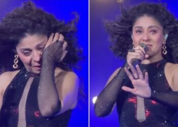 কনসার্টের মাঝপথে হঠাৎ কান্নায় ভেঙে পড়লেন সুনিধি চৌহান