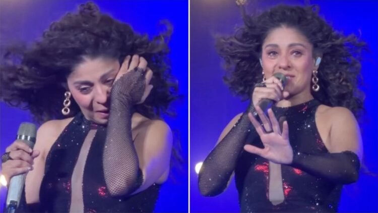 কনসার্টের মাঝপথে হঠাৎ কান্নায় ভেঙে পড়লেন সুনিধি চৌহান