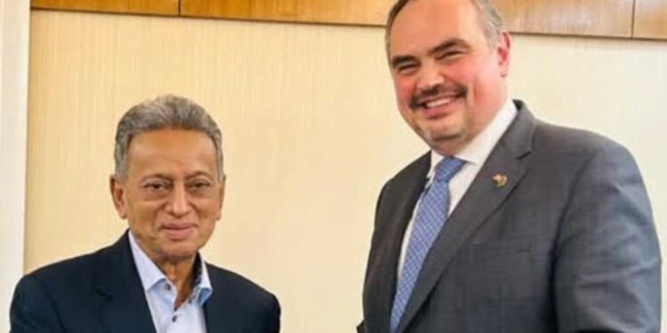 রাশিয়ার তেল কিনতে যুক্তরাষ্ট্রের অনুমতি চাইল বাংলাদেশ