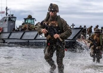 মধ্যপ্রাচ্যে ২,৫০০ সেনার মেরিন এক্সপেডিশনারি ইউনিট মোতায়েন করছে পেন্টাগন