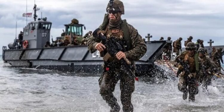 মধ্যপ্রাচ্যে ২,৫০০ সেনার মেরিন এক্সপেডিশনারি ইউনিট মোতায়েন করছে পেন্টাগন