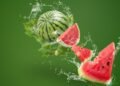 ইফতারে ভাজাপোড়ার বদলে তরমুজ কেন খাবেন?