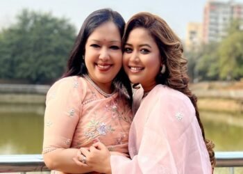 রুমিন ফারহানার সঙ্গে এক ফ্রেমে ভাবনা