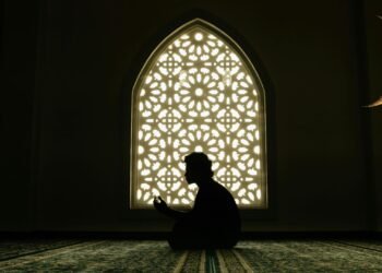 চাঁদ দেখা যায়নি, সৌদিতে ঈদ শুক্রবার