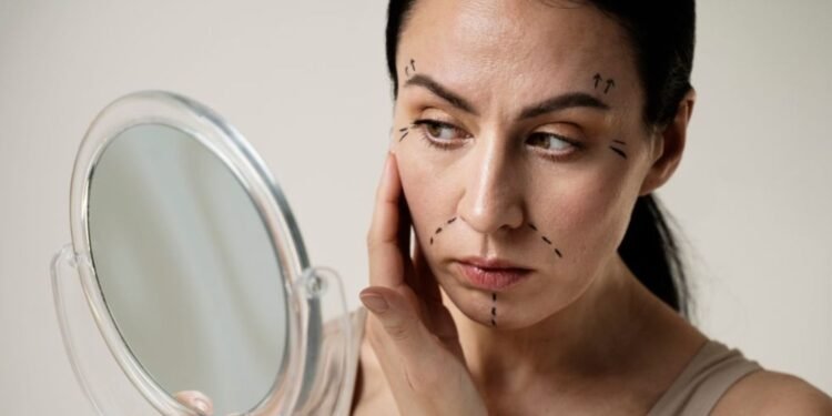 অল্প বয়সে বুড়িয়ে যাওয়া রোধ করবেন যেভাবে