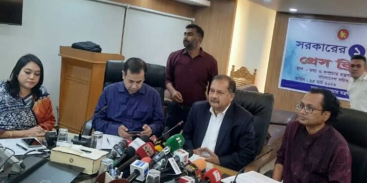 এই মুহূর্তে জ্বালানি তেলের কোনো সংকট নেই : তথ্যমন্ত্রী