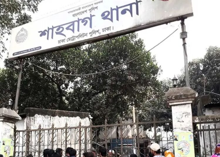 শহীদ মিনার এলাকা থেকে অজ্ঞাত ব্যক্তির ম/র/দেহ উদ্ধার
বিস্তারিত: 
#news #banglaflow #বাংলাফ্লো