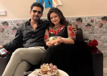 স্ত্রীর মৃত্যুর পর অবশেষে মুখ খুললেন অভিনেতা জাহের আলভী