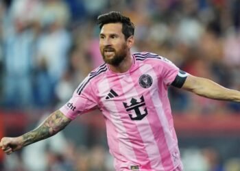 পেলের অনন্য রেকর্ড ছুঁলেন লিওনেল মেসি