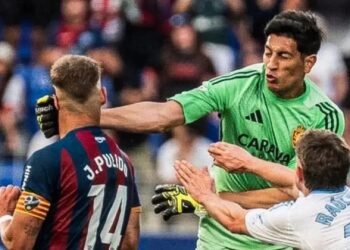 ঘুষি মেরে ১৩ ম্যাচ নিষিদ্ধ আর্জেন্টাইন গোলরক্ষক আন্দ্রাদা