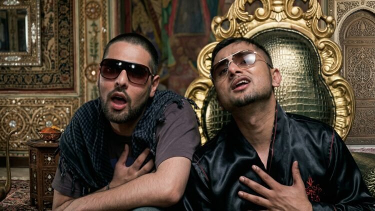 দুই দশক আগের ‘ভলিউম ওয়ান’ গান নিয়ে আইনি বিপাকে পপ তারকা বাদশা ও হানি সিং