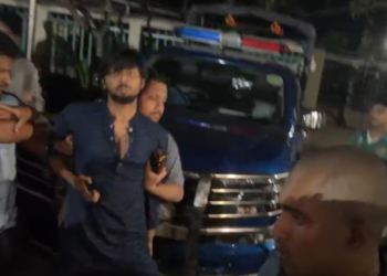 ক্যাম্পাসে গুপ্ত রাজনীতির প্রতিবাদ থেকে শাহবাগে ছাত্রদল-শিবির সংঘর্ষ