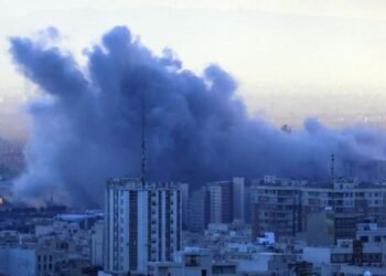 যুদ্ধবিরতির মাঝেই ইরানে নতুন করে ইসরায়েলের হা/ম/লা
 বিস্তারিত: 
#news #banglaflow #বাংলাফ্লো