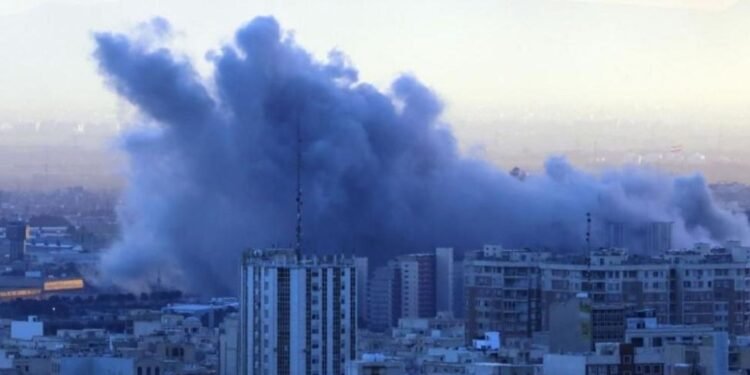 যুদ্ধবিরতির মাঝেই ইরানে নতুন করে ইসরায়েলের হা/ম/লা
বিস্তারিত:
#news #banglaflow #বাংলাফ্লো