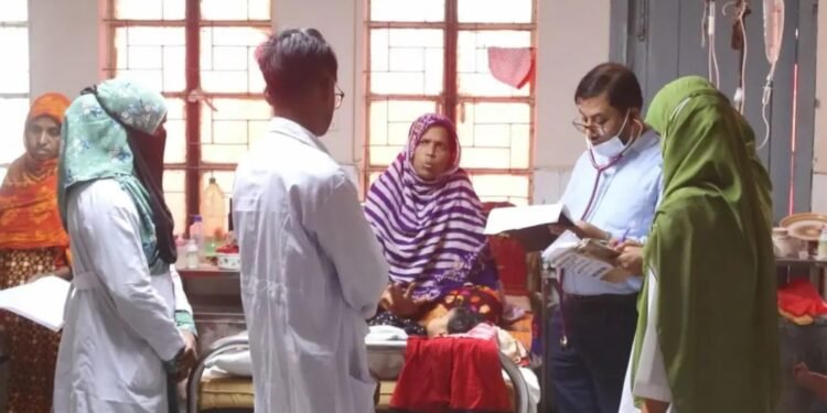 চাঁপাইনবাবগঞ্জে হামের লক্ষণ নিয়ে ভর্তি রোগীর সংখ্যা ছাড়ল ৫০০