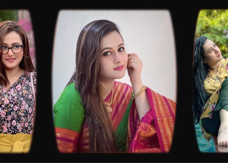 আয়নায় নিজেকে দেখে সৌন্দর্যে নিজেই মুগ্ধ হন পূর্ণিমা