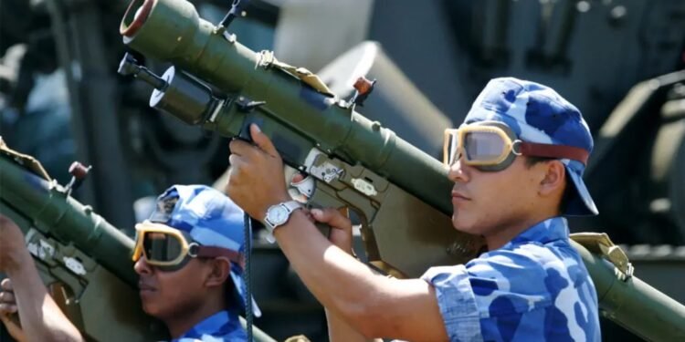 কয়েক সপ্তাহের মধ্যে ইরানে অস্ত্র পাঠাতে পারে চীন