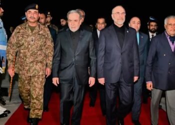 শান্তি আলোচনায় বসতে পাকিস্তানে যুক্তরাষ্ট্র ও ইরানের প্রতিনিধি দল
বিস্তারিত:
#news #banglaflow #বাংলাফ্লো