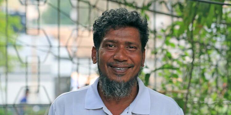 ২৩ বছর পর শিরোপা এনে দিয়েও বরখাস্ত আলফাজ