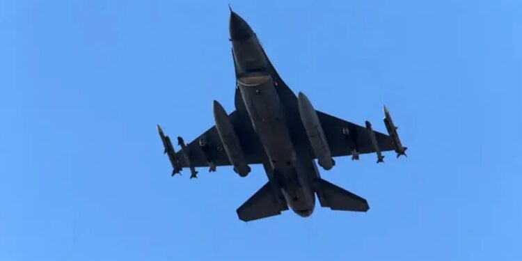 নাইজেরিয়ায় বিমান হামলা: নিহত ২০০ ছাড়ানোর শঙ্কা