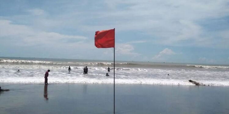 দেশের তিন অঞ্চলে ঝোড়ো হাওয়া ও বজ্রবৃষ্টির আভাস