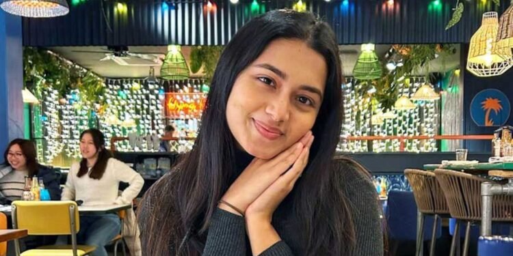 বৈশাখে মায়ের সঙ্গে দোকান দিতাম— তাসনিয়া ফারিণ