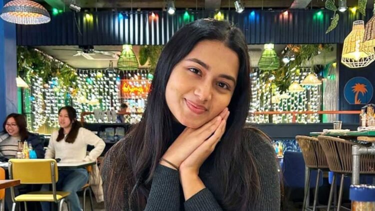 বৈশাখে মায়ের সঙ্গে দোকান দিতাম— তাসনিয়া ফারিণ