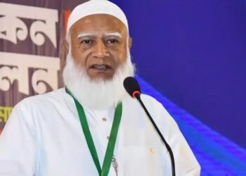 জ্বালানির দাম বৃদ্ধি 
‘ম/রার ওপর খাঁড়ার ঘা’— জামায়াত আমির