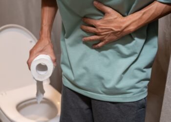 দীর্ঘস্থায়ী কোষ্ঠকাঠিন্য কেন হয়?