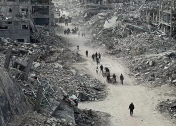 অবরুদ্ধ গাজায় ফের ইসরায়েলি হামলয় নিহত ৩