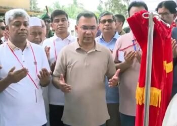 দীর্ঘদিনের জলাবদ্ধতা নিরসনে উলাশী খাল পুনঃখনন কার্যক্রমের উদ্বোধন প্রধানমন্ত্রীর