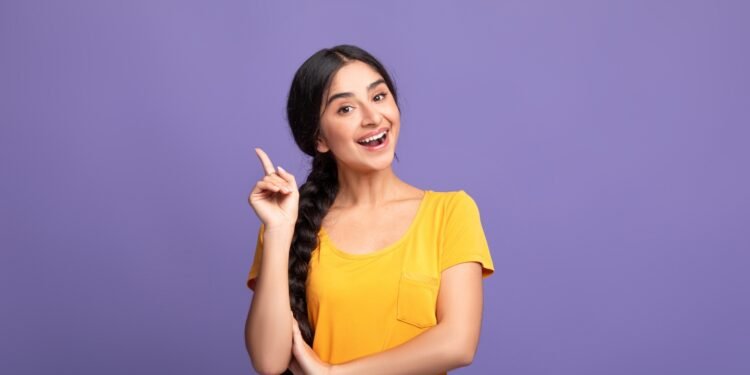 গরমে আরামদায়ক পোশাক বেছে নেওয়ার ক্ষেত্রে আসল জাদুকর হলো কাপড়