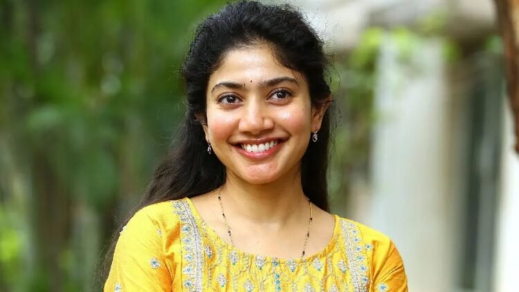 ট্রলের শিকার সাই পল্লবী