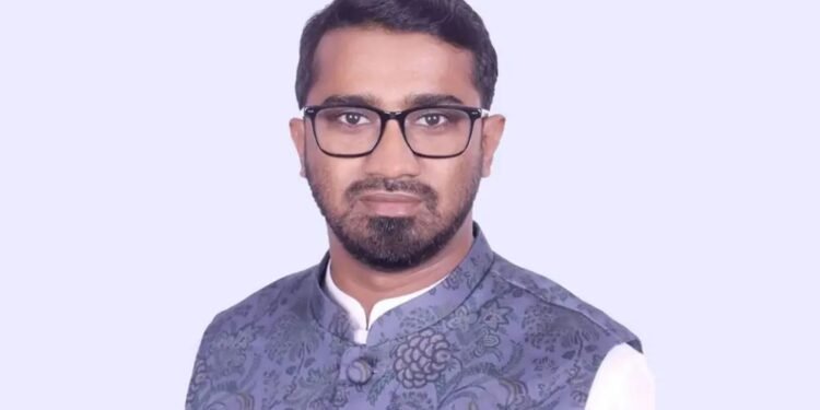 নাহিদ ইসলাম দুর্নীতি না করলেও নৈতিক অপরাধ করেছেন : রাশেদ খাঁন