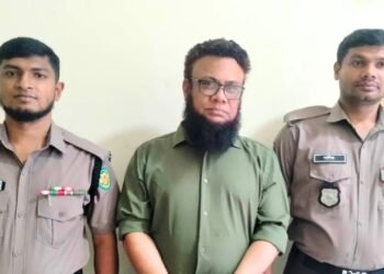 গুলশানে ১২ বছরের কিশোরকে যৌ/ন নি/র্যা/তন,
 বিশ্ববিদ্যালয় শিক্ষক গ্রে/প্তার!