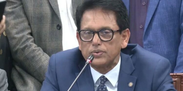 শিক্ষাপ্রতিষ্ঠানে অনলাইন ক্লাস নিয়ে চূড়ান্ত সিদ্ধান্ত হয়নি